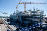 Baustelle mit Baukränen Forschungsbau ZESS