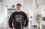 Porträt Dennis Bathke