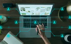 Laptop mit Netzwerk-Darstellung
