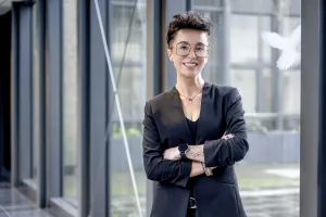 Foto: RUB-Mitarbeiterin Tanja Langer, IGM-Teamassistenz, Dezernat 5 