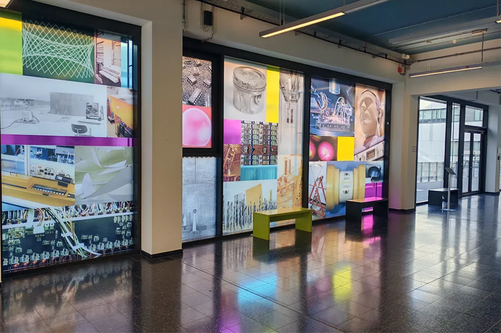 Foto: Fläche für Infostände im Gebäude ID