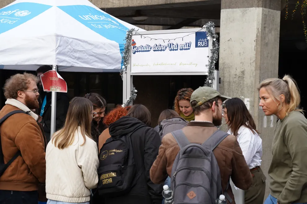 Stand study@RUB auf dem Wintermarkt 2025