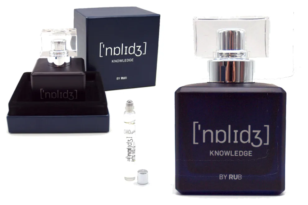 Das freigestellte Foto zeigt das Parfum Knowledge als Flakon mit und ohne Verpackung und als Rollerball-Phiole.